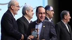 دبیر ستاد توسعه زیست‌فناوری در میان پژوهش‌گران برتر و برگزیدگان بیست و سومین جشنواره تحقیقاتی علوم پزشکی رازی